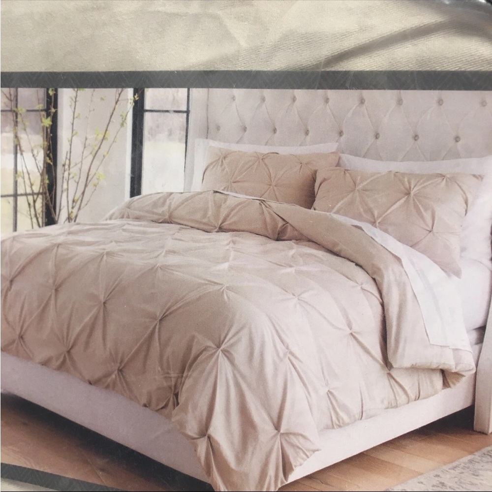 Threshold 100% cotton King Size Duvet Set includes shams and cover